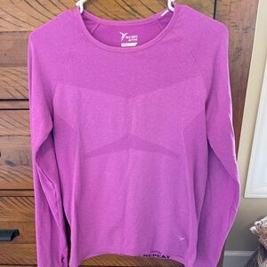 Old navy active dri fit semi fitted long sleeve